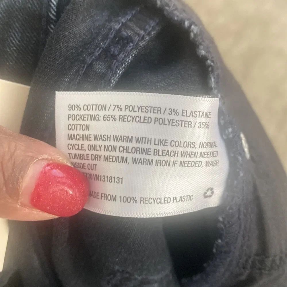 Universal Thread Midi Shorts 18/34R - Picture 9 of 9